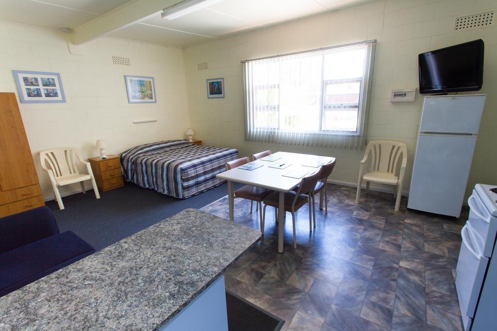 Modra'S Apartments Tumby Bay Екстериор снимка