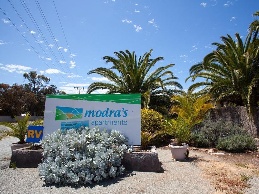 Modra'S Apartments Tumby Bay Екстериор снимка