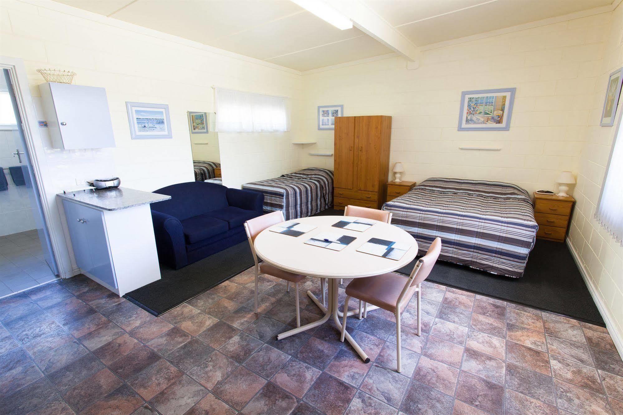 Modra'S Apartments Tumby Bay Екстериор снимка