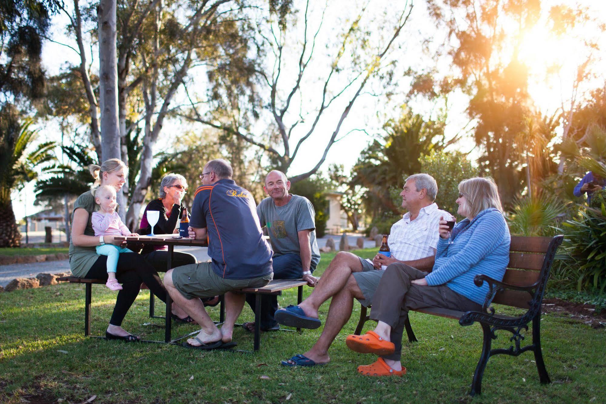 Modra'S Apartments Tumby Bay Екстериор снимка