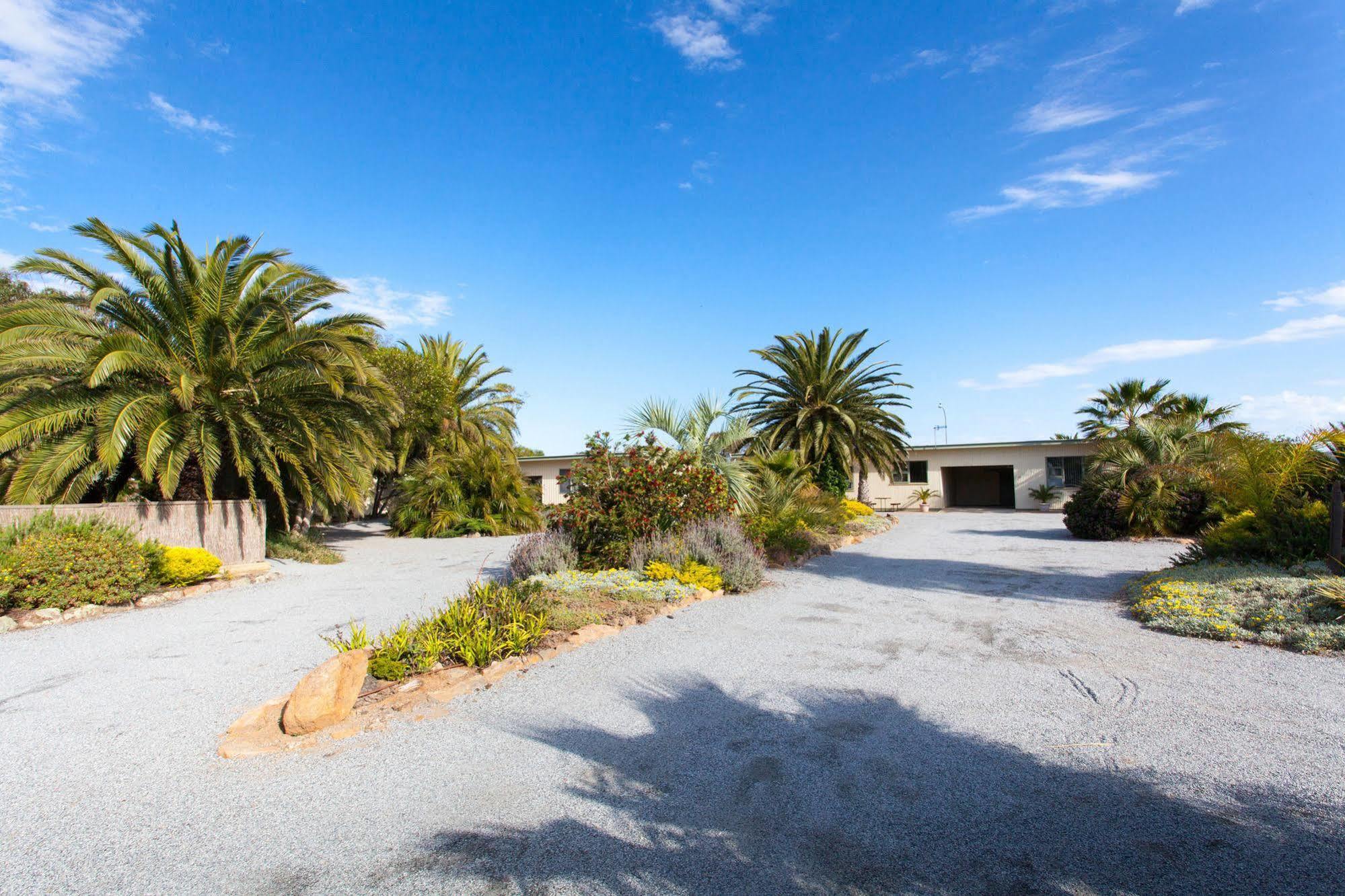 Modra'S Apartments Tumby Bay Екстериор снимка