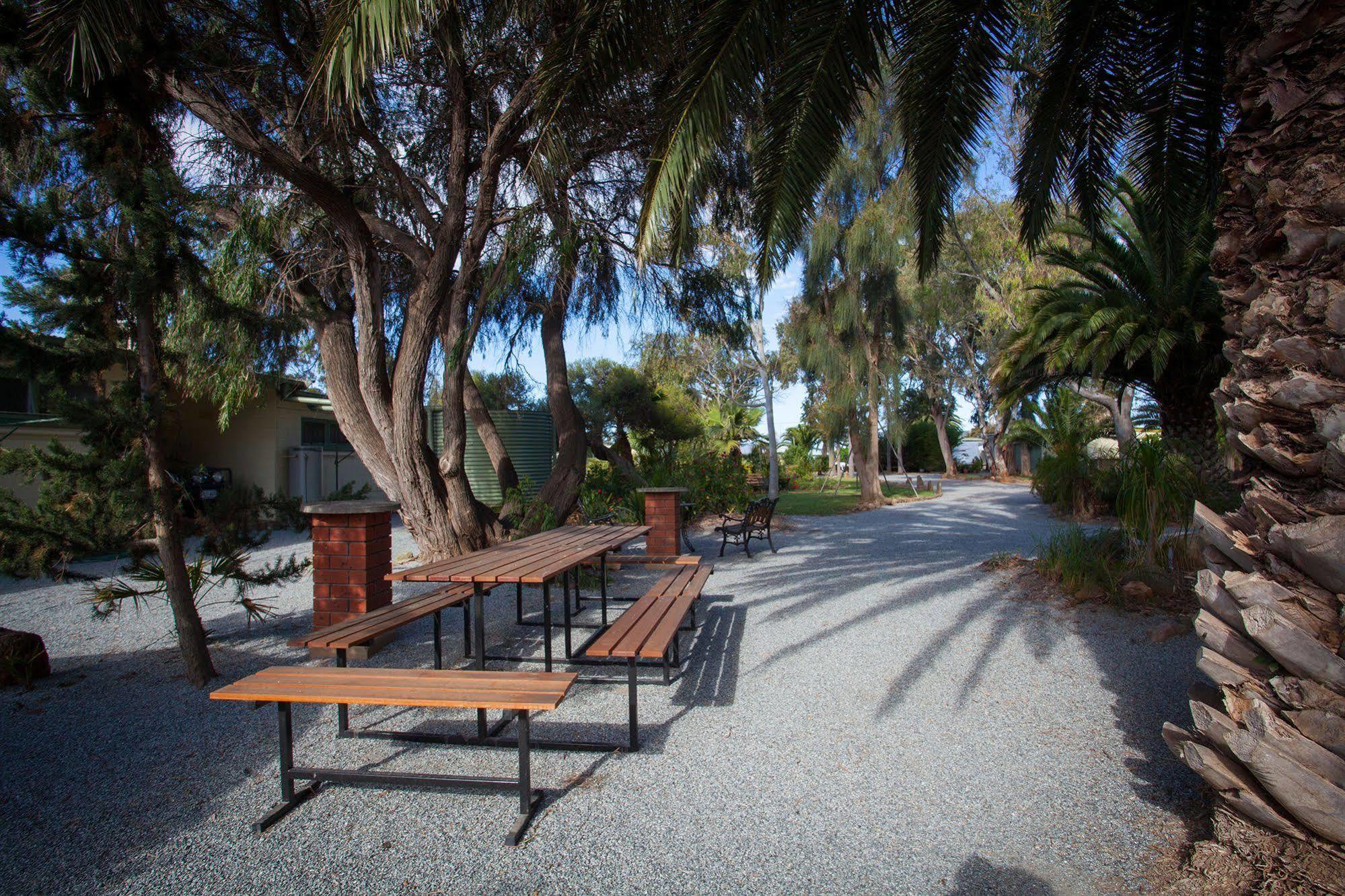 Modra'S Apartments Tumby Bay Екстериор снимка